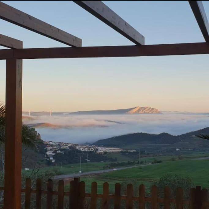 Casa rural para 10 personas, con piscina además de jardín y vistas en Ardales