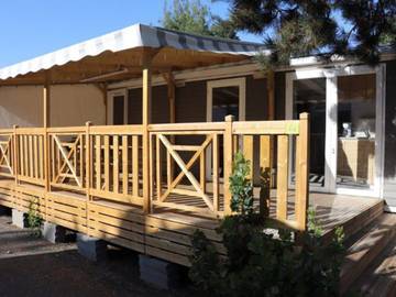 Mobil home pour 8 personnes, avec terrasse à La Chaize-Giraud