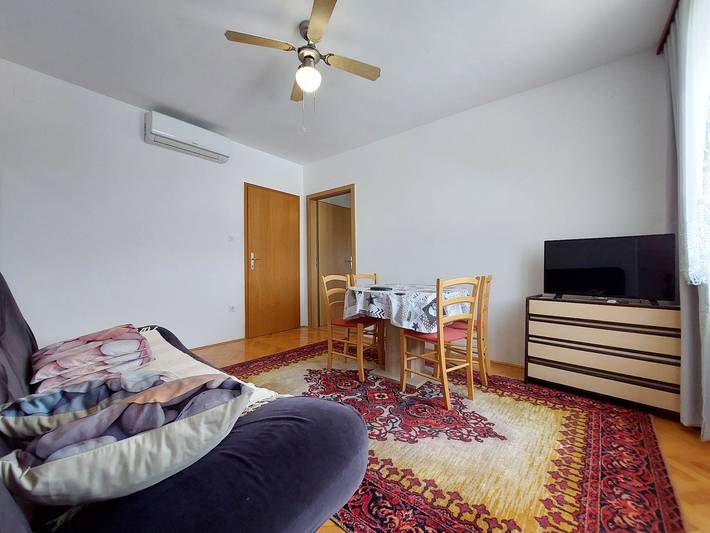 Ferienwohnung für 4 Personen, mit Balkon und Ausblick in Selce - 4