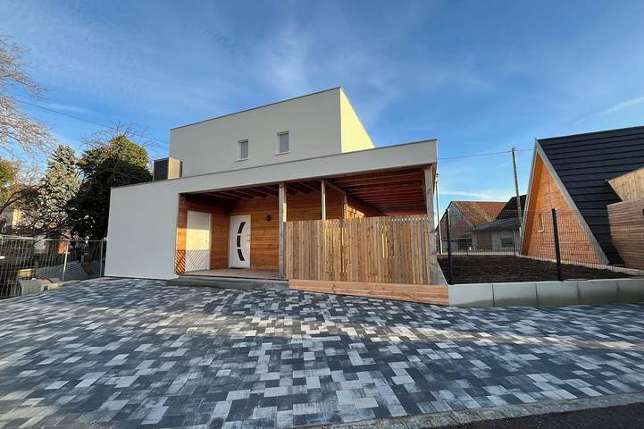 Location de vacances pour 12 personnes, avec jardin et terrasse à Sundhouse