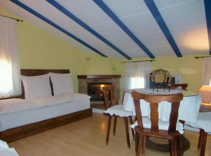 Casa rural para 9 personas, con Terraza además de Jardín y Vistas en Els Ports