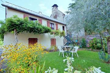 Gîte pour 2 personnes, avec jardin, animaux acceptés à Villelongue (Hautes-Pyrénées)