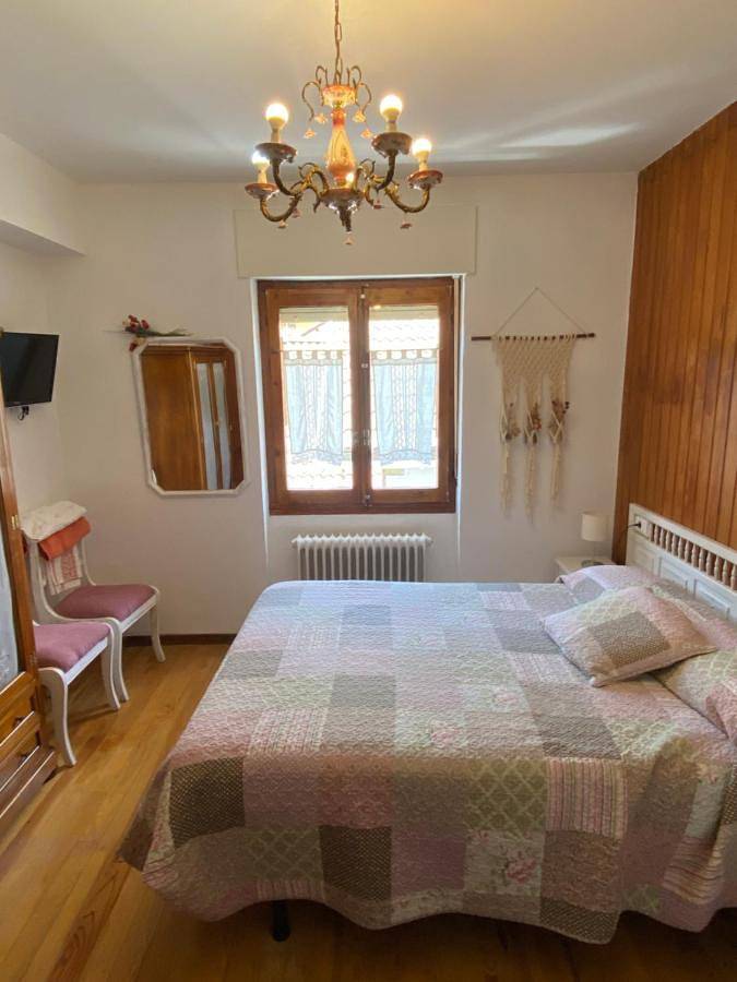 Appartement entier, Casa Rural Txabalkua 1º y 2º piso in Isaba, Pyrénées espagnoles