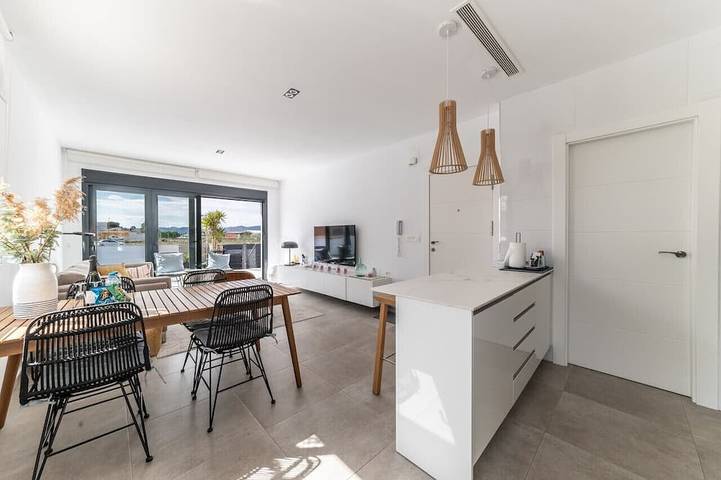 Holiday apartment for 6 people, with garden and balcony - 1