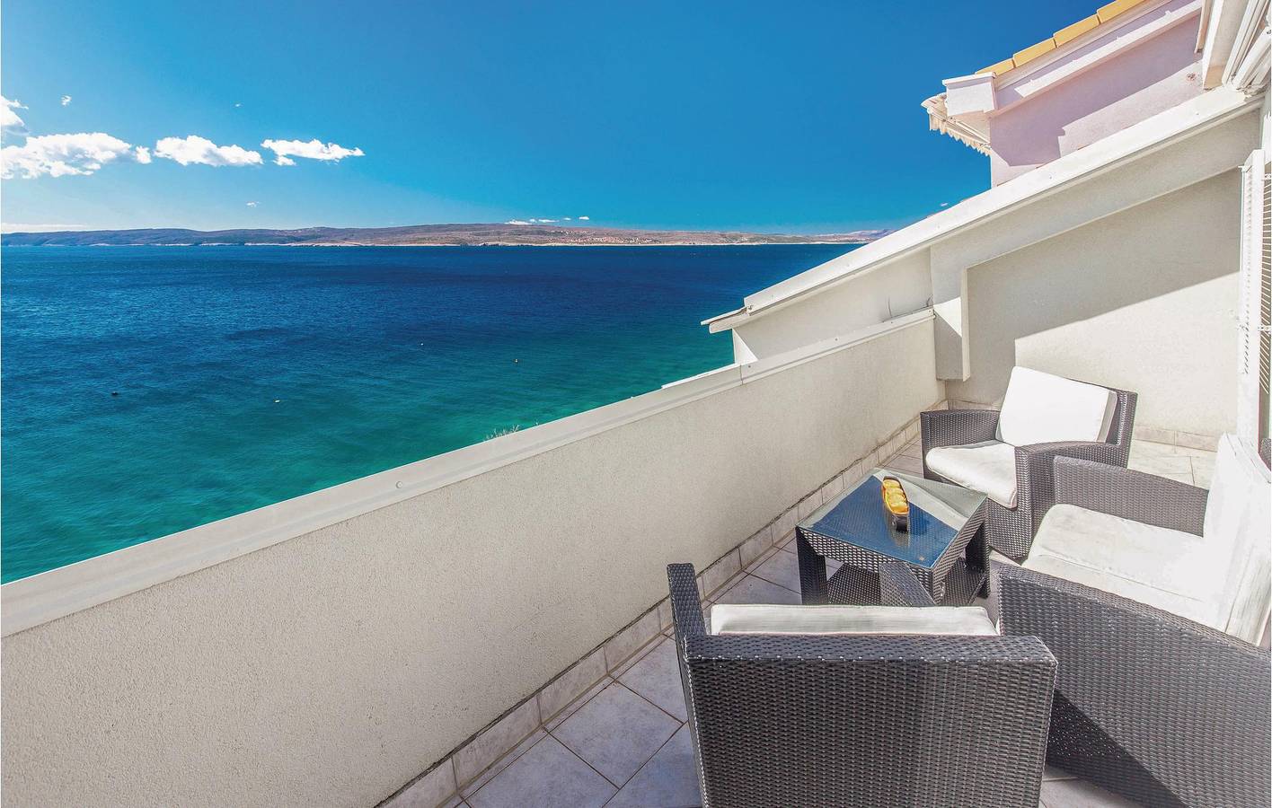 Geheel vakantieappartement, Gezellig appartement in de buurt van Crikvenica: 100 m van de kust, terras, wifi en parkeergelegenheid in Crikvenica, Primorje-Gorski Kotar