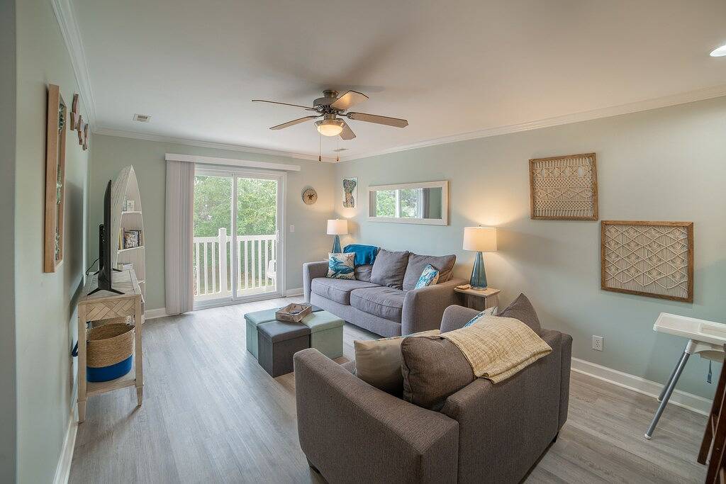 Ganze Wohnung, Beach Please │ 2Br/2Ba w/ 2 K in the heart of Oki! in Oak Island (NC), Brunswick County