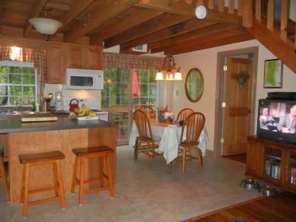 Schönes Blockhaus am Pine Creek in Tioga County