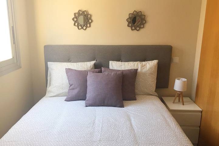 Appartement entier, Super Vues En Costume. Nouveau Avec WIFI Gratuit / Animaux Permis!(4 personnes) in Playa de Levante, Costa Blanca