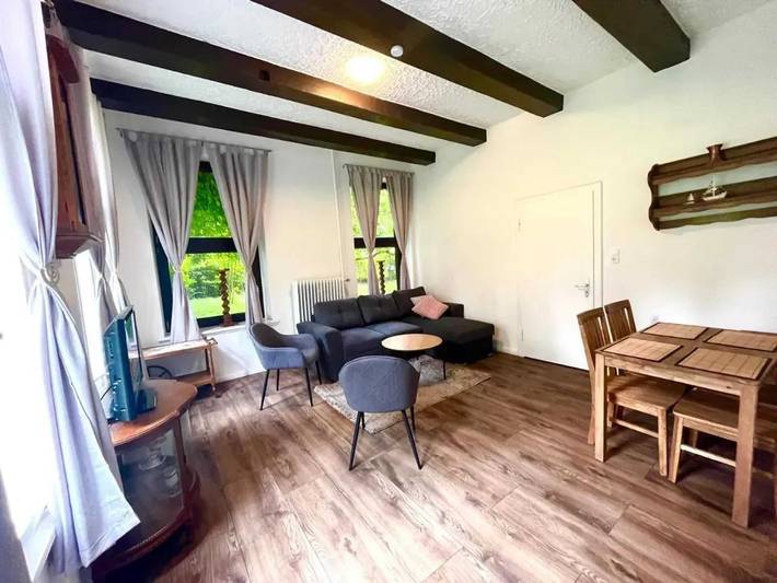 Ferienwohnung für 3 Personen, mit Terrasse und Garten in Emden - 2