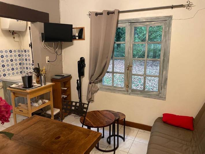 Location de vacances pour 2 personnes, avec vue et jardin, animaux acceptés à Pinsac - 4