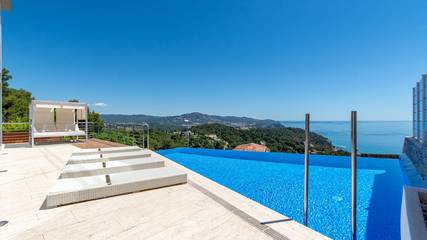 Villa for 8 People in Blanes, Costa Brava, Photo 1