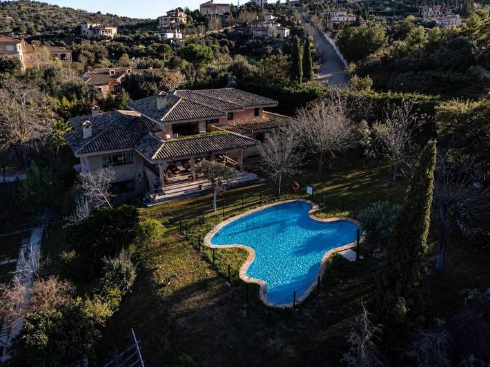 Casa rural para 12 personas, con Balcón y Jacuzzi además de Terraza y Jardín en Toledo