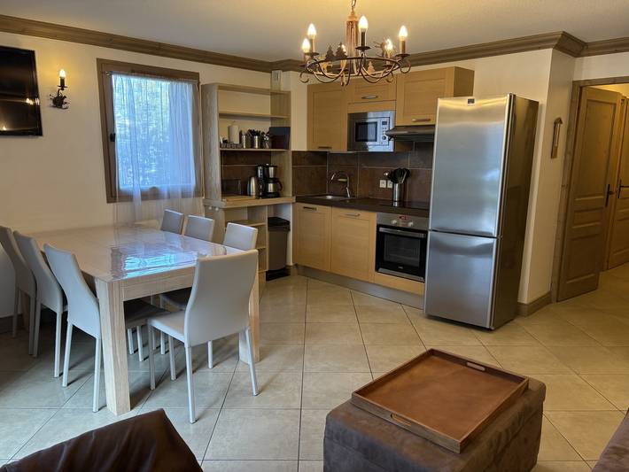 Gîte pour 7 personnes, avec terrasse, adapté aux familles à Les Adrets