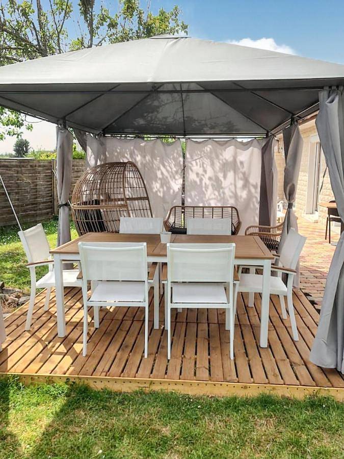 Location de vacances pour 8 personnes, avec terrasse ainsi que jardin et piscine à Saint-Martin-Longueau - 3