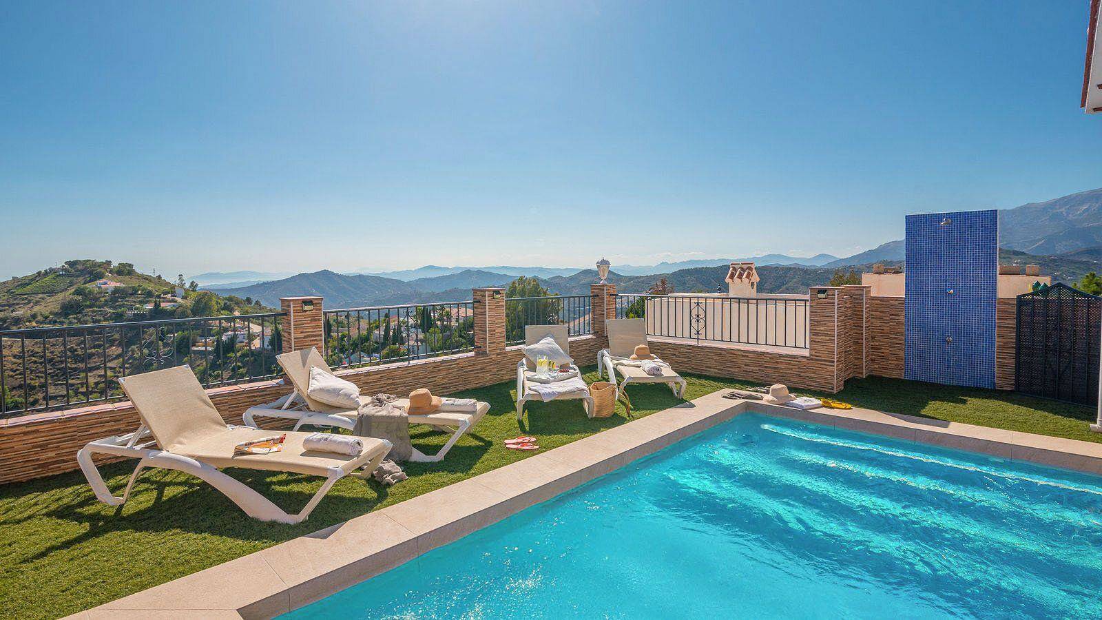 Cortijo Las Vistas Cómpeta by Ruralidays in Cómpeta, Provincia de Málaga