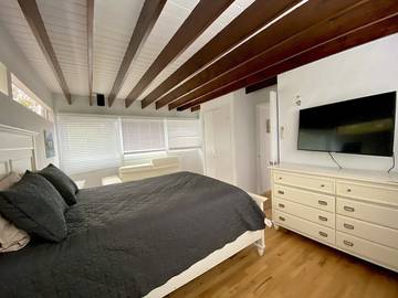 Vacation House for 10 Guests in Fire Island, Suffolk County, Picture 2