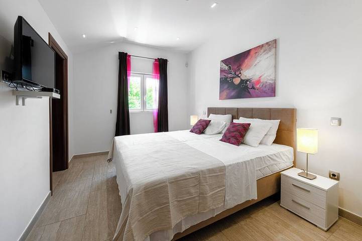 Villa pour 10 personnes, avec balcon et jardin à Mlini - 4