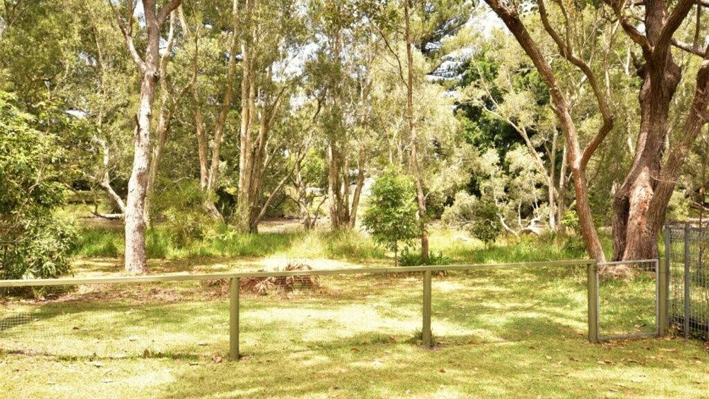 Serene Beach Cottage by Holidayco. in Pearl Beach, New South Wales