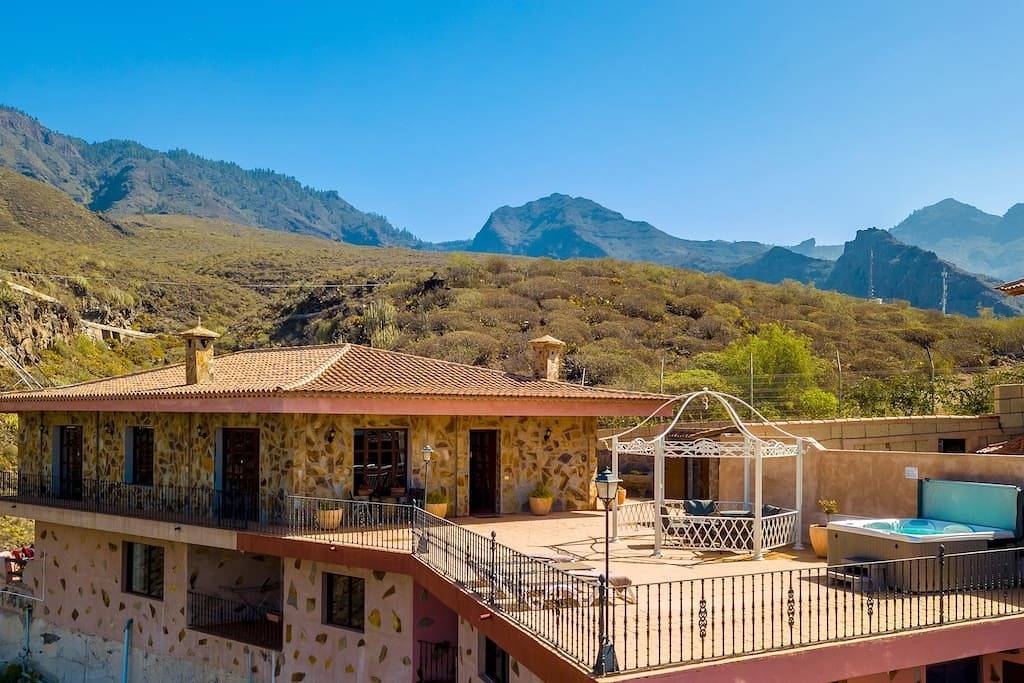 Entire apartment, Casa Magma in Adeje, South Tenerife