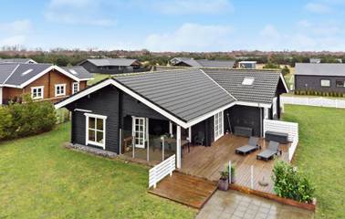 Ferienhaus für 6 Personen, mit Terrasse und Whirlpool sowie Garten und Sauna in Lolland-Falster