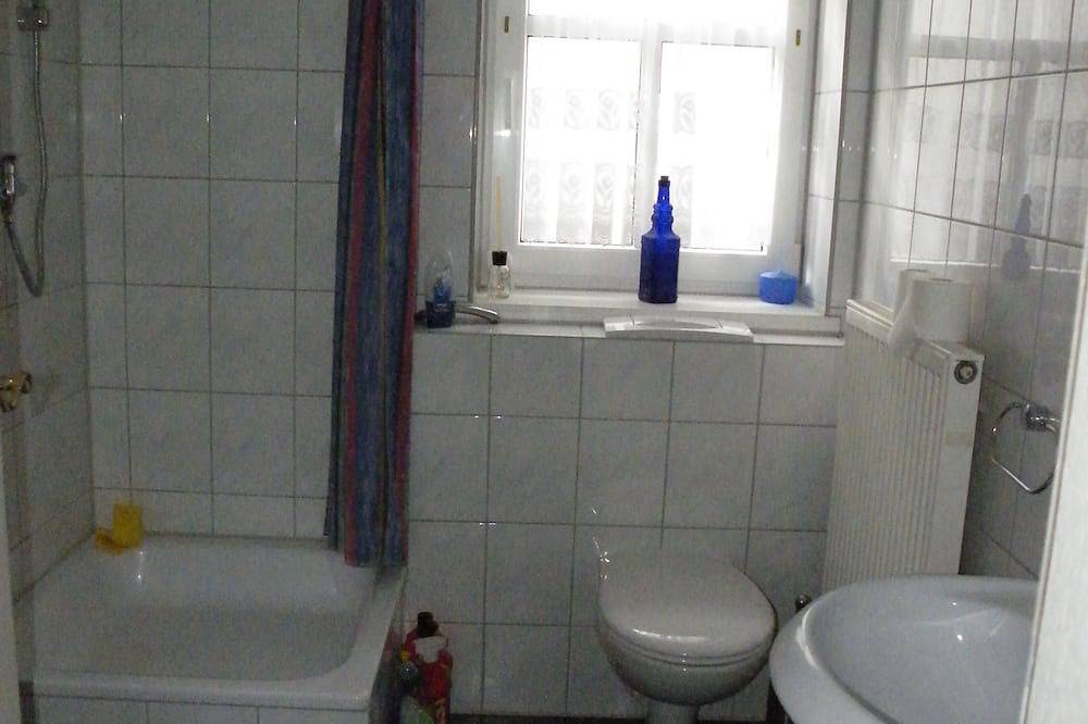Geheel appartement, Stijlvol ingericht studio-appartement in de buurt van Limburg in Limburg (Duitsland), Lahntal