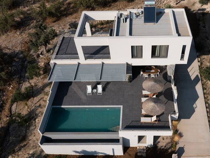 Ferienhaus für 6 Personen, mit Balkon und Terrasse sowie Garten und Pool in Pitsidia