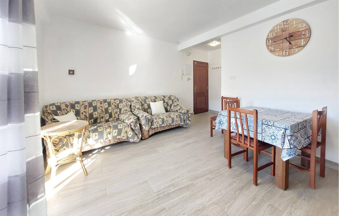 Appartamento intero, Appartamento con terrazza sul mare, giardino, aria condizionata e congelatore in Playa de Tavernes de la Valldigna, Tavernes de la Valldigna