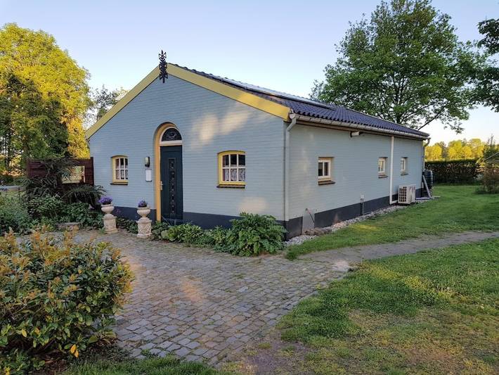 Ferienhaus für 3 Personen, mit Terrasse und Garten - 1