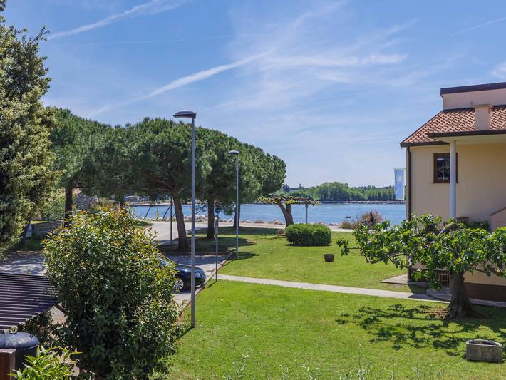 Ferienwohnung für 3 Personen, mit Balkon und Terrasse sowie Garten in Umag