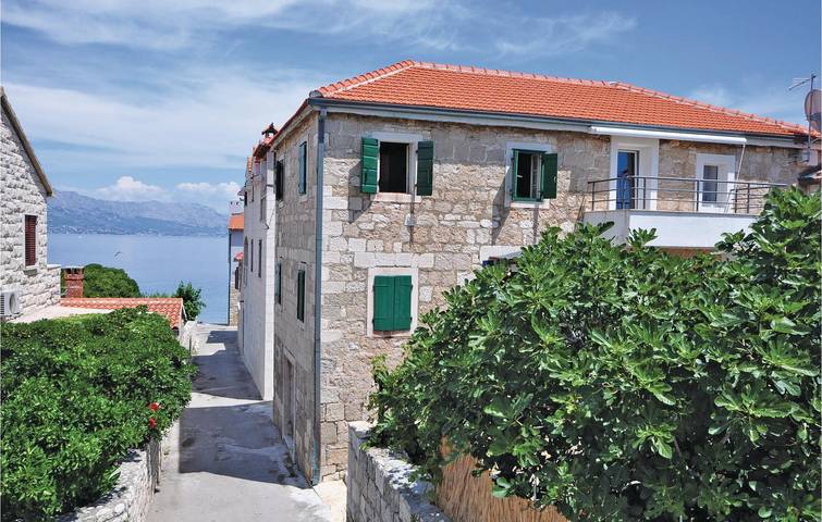 Ferienhaus für 4 Personen, mit Terrasse in Postira
