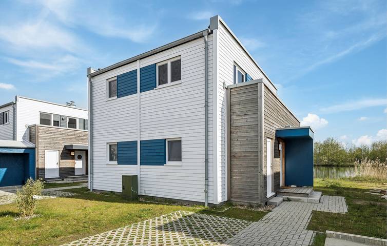 Ferienhaus für 4 Personen, mit Garten und Terrasse sowie Seeblick in Wesermarsch