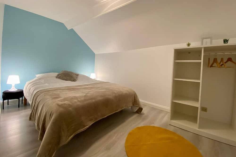 Entire apartment, Up there! in Nevers, Nièvre