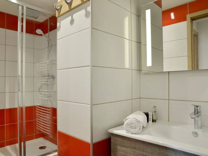 Gîte pour 8 personnes, avec Balcon et Sauna dans Les Coches - 3
