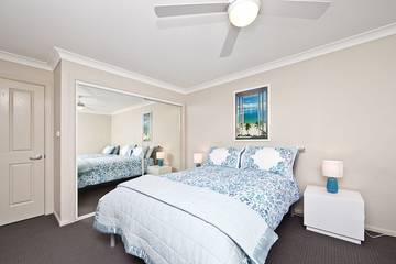 Holiday Home for 9 People in Nelson Bay, Hunter Valley, Photo 2