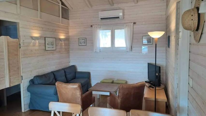 Chalet pour 7 personnes, avec Terrasse ainsi que Jardin et Piscine à Gassin - 4