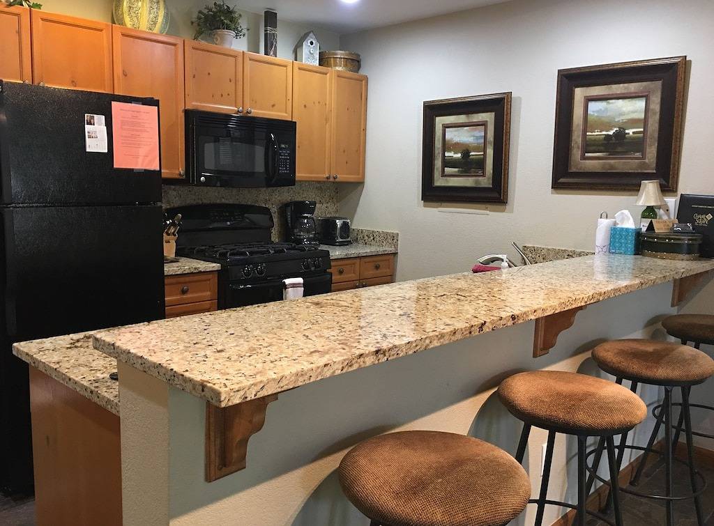 Ganze Wohnung, Sommerbuchungen sind möglich. Kommen Sie und genießen Sie die Berge in Avon, Beaver Creek