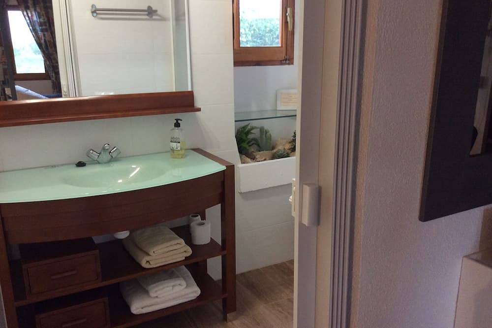 Entire apartment, \"The Garage\" of Sorrapa in La Cava, Terres de l'Ebre