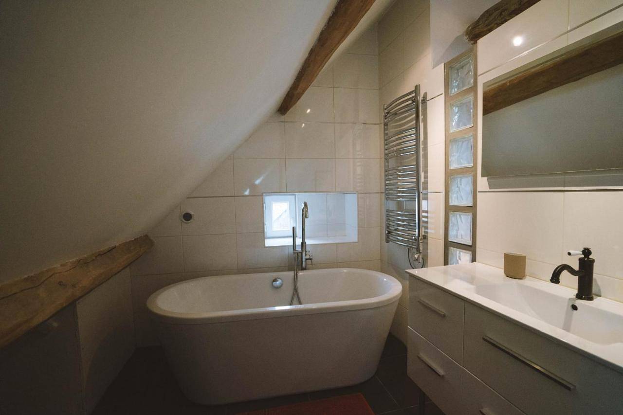 Three-Bedroom House in Grez-sur-Loing, Seine-et-Marne
