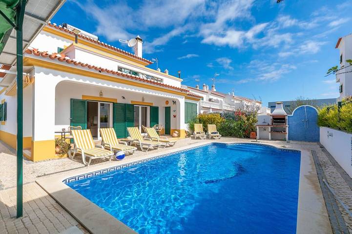 Villa pour 7 personnes, avec jardin et balcon à Altura