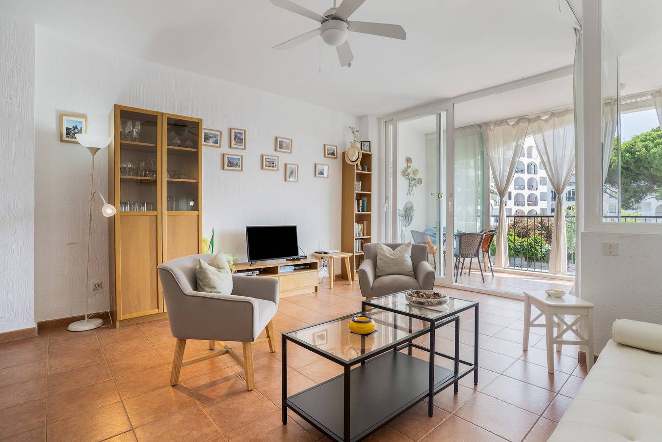 Ganze Wohnung, Apartment "Carabeo 23" mit Meerblick und direktem Zugang zum Strand in Nerja, Cordillera Penibética