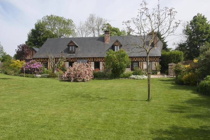 Chambre d’hôte pour 4 personnes, avec terrasse ainsi que vue et jardin dans Fultot