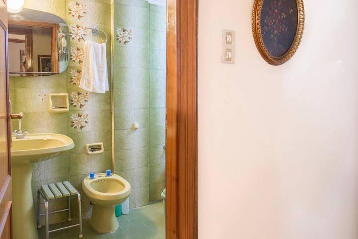 Ganze Wohnung, Ferienwohnung für 5 Personen mit Terrasse in Trikala, Trikala und Umgebung