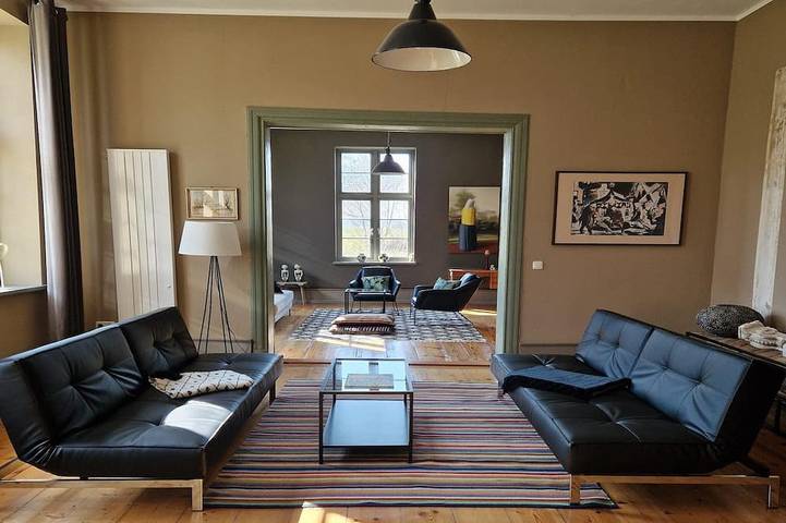 Ferienhaus für 9 Personen, mit Balkon und Garten - 1
