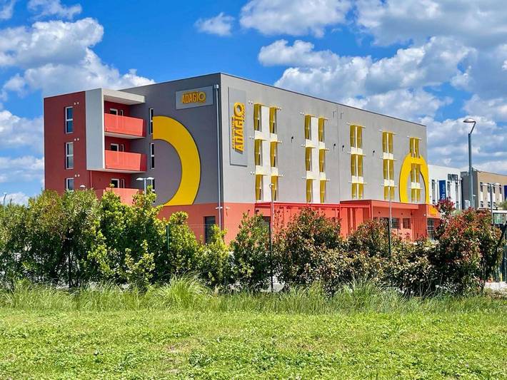 Hôtel pour 5 personnes, avec terrasse, animaux acceptés
