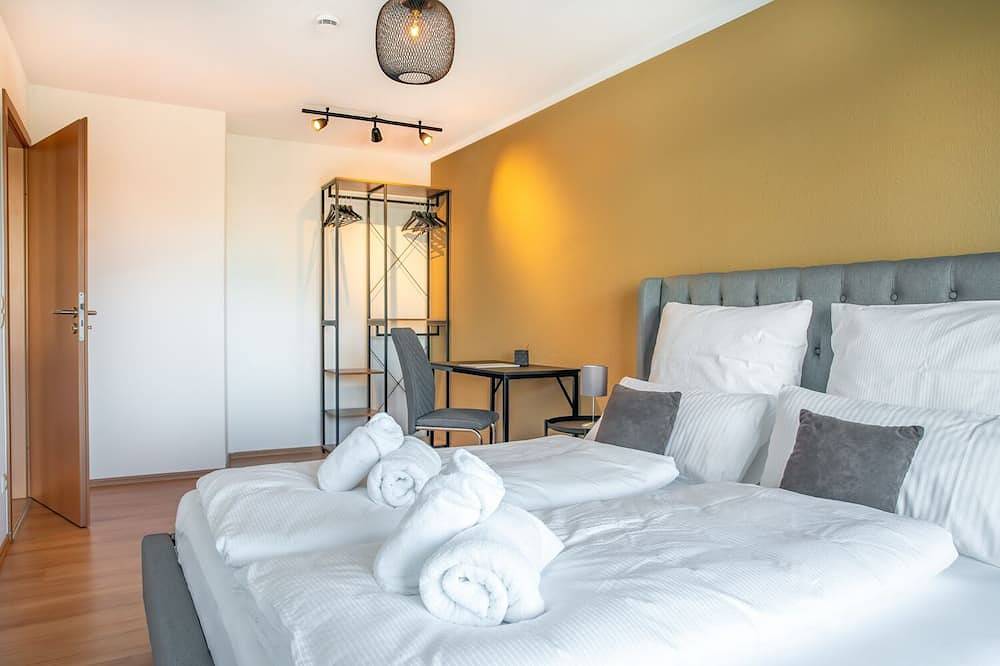 Ganze Wohnung, Fairflats - Gemütliche Ferienwohnung mit Küche, Balkon, Parkplatz und Aufzug in Hüfingen, Mittlerer Schwarzwald