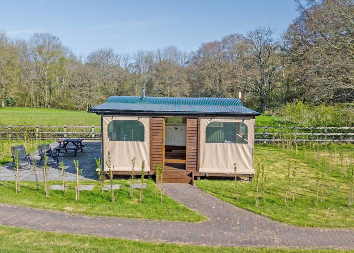Glamping for 2 people in Hampshire