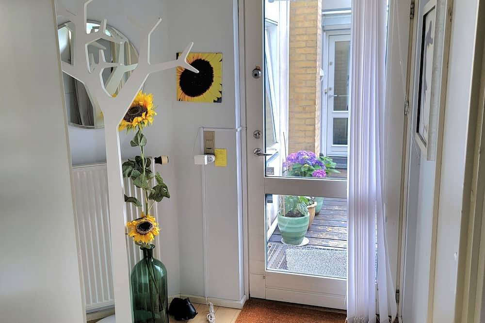 Ganze Wohnung, Copenhagen, minutes to  Beautiful Naerum forest view 1 studio, relaxing stays in Hovedstaden