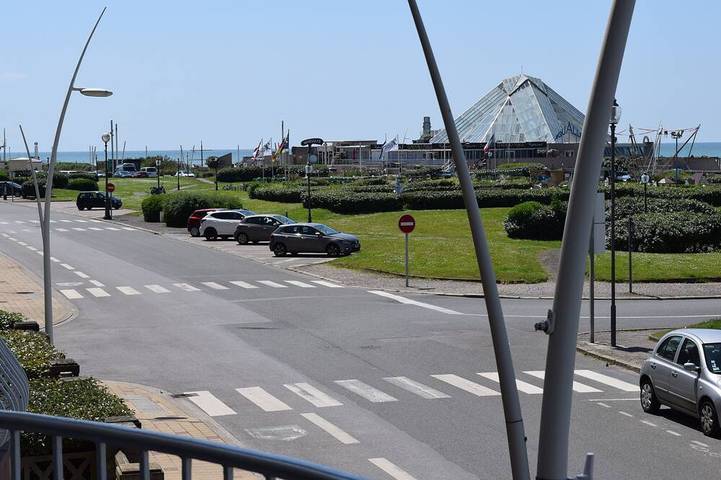 Location de vacances pour 4 personnes, avec balcon au Touquet-Paris-Plage