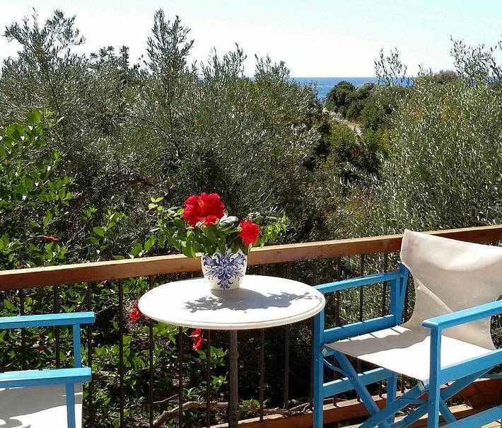 Maison d’hôte pour 2 personnes, avec Balcon et Terrasse ainsi que Jardin et Vue sur le lac