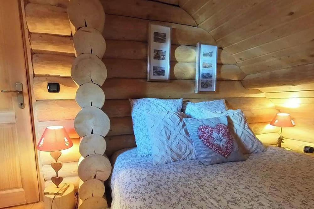 Le chalet en rondins 12 personnes (10 adultes, 3/4 enfants ) in Allos, Région Castellane